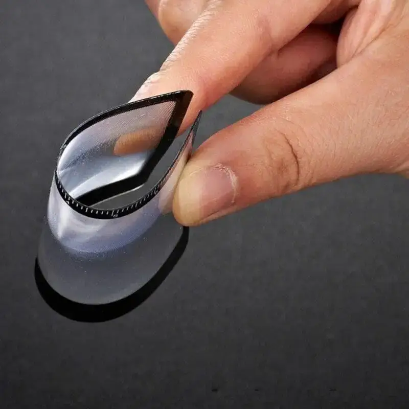 ALLUME FEU SURVIE - LOUPE EN PVC - Image 7