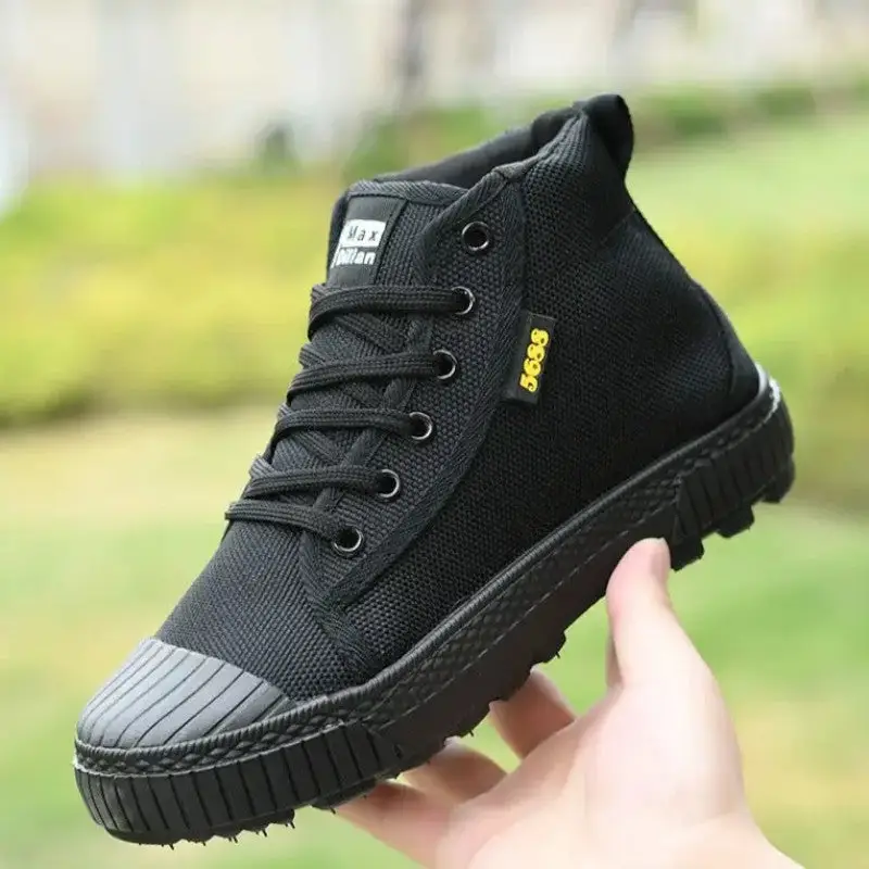 Chaussure homme style militaire - Image 4