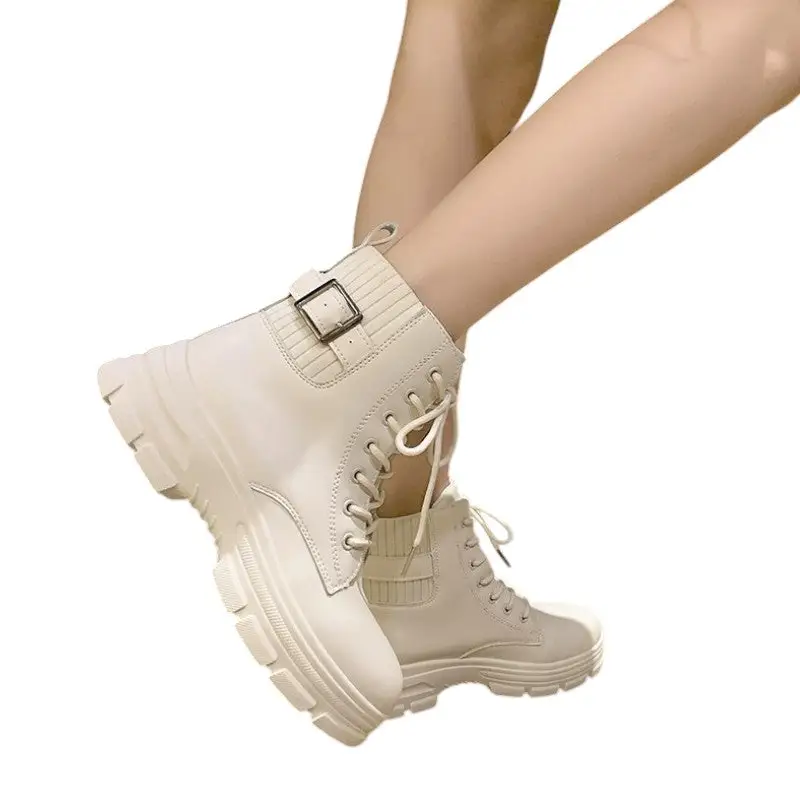 Chaussures type rangers femme - Image 8