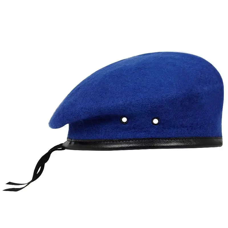 Le petit beret - Image 12
