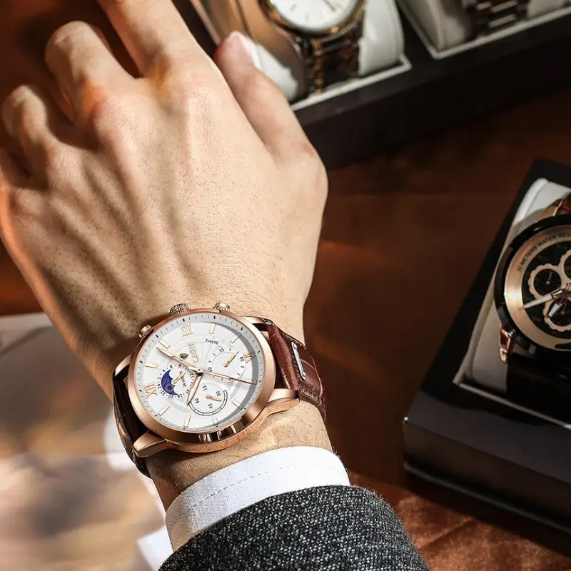 Montre analogique en cuir