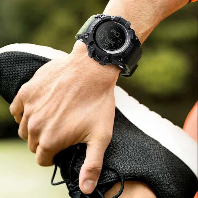 Montre homme sport militaire avec baromètre et boussole - Image 4