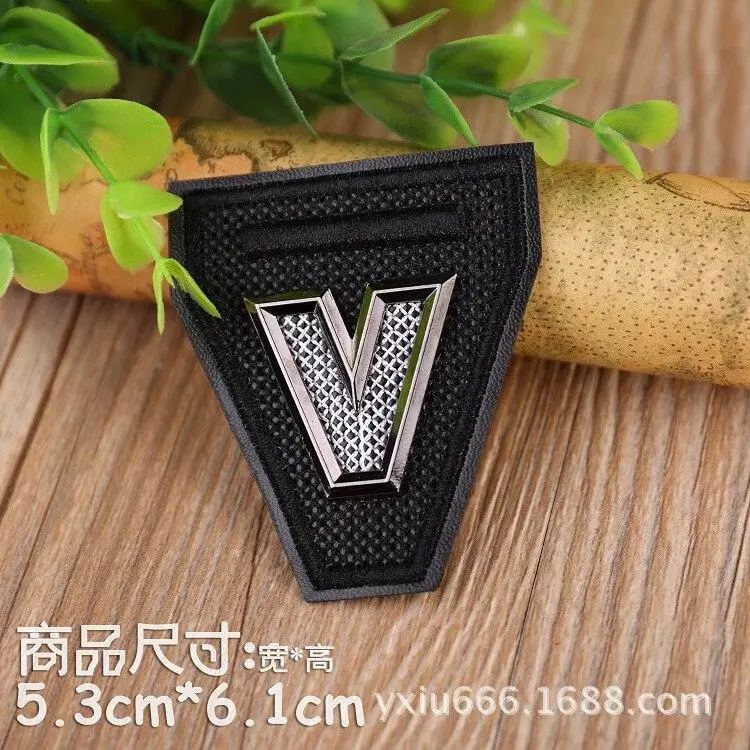 PATCH MILITAIRE AVEC MOTIF D'ALLIAGE - Image 11