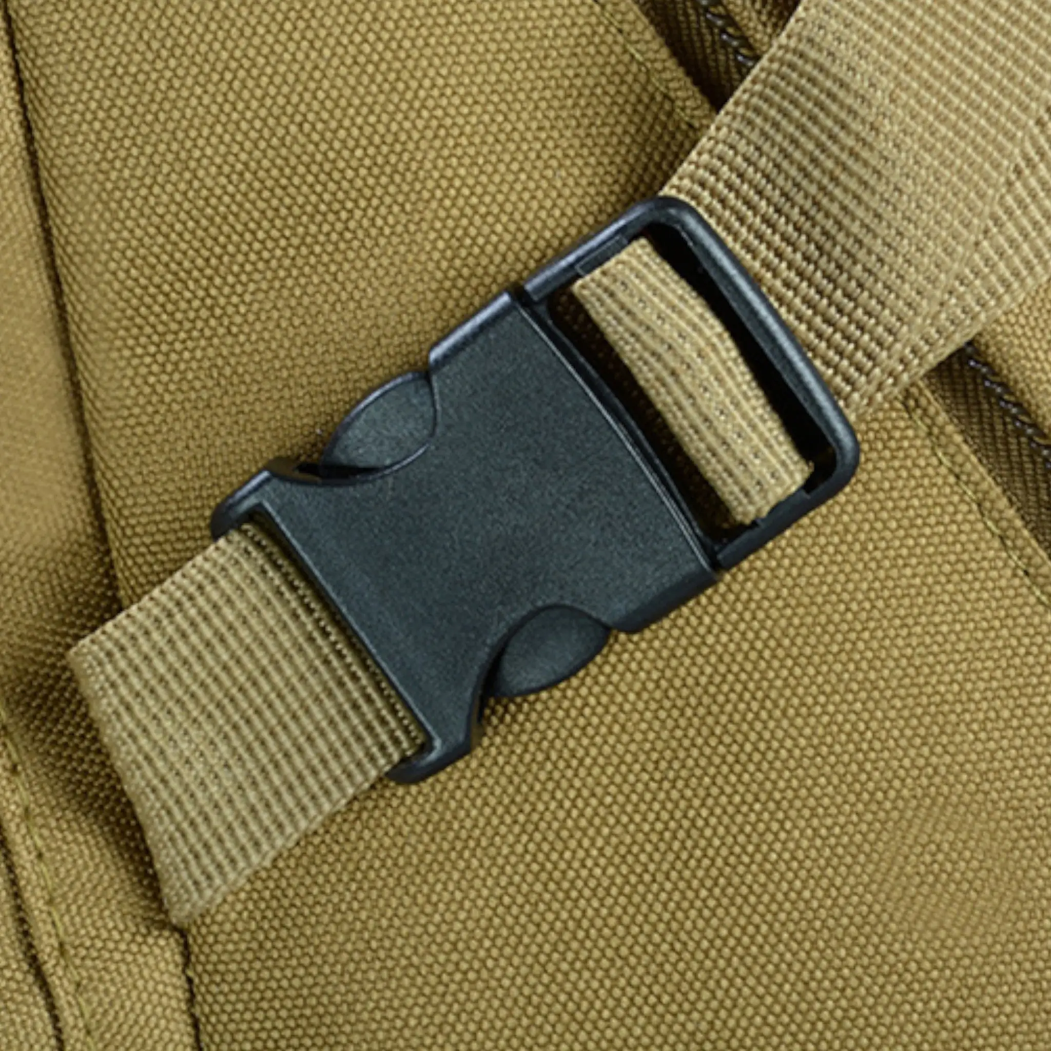 Sac à dos militaire femme - Image 9