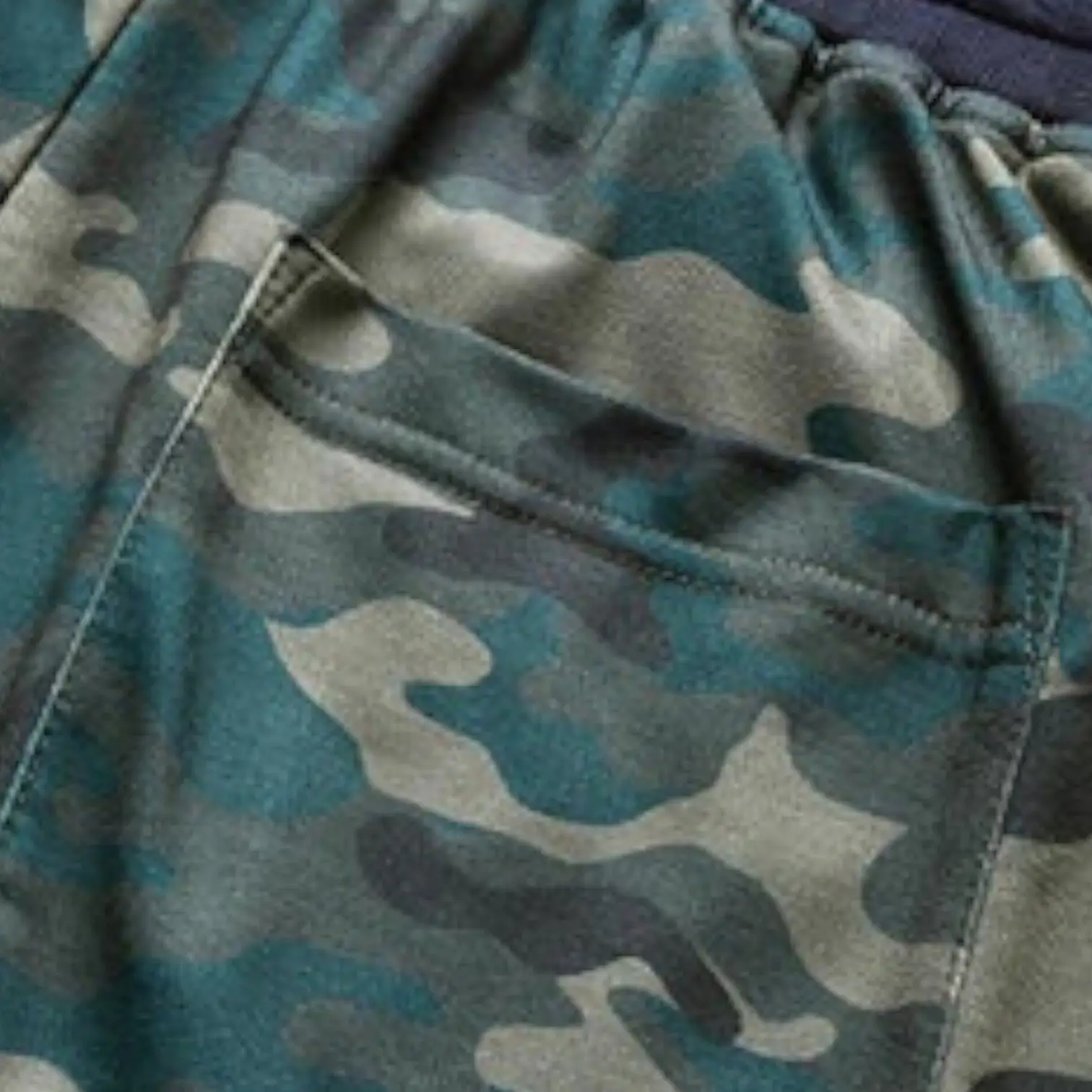SHORT MILITAIRE - CAMOUFLAGE VERT - Image 4